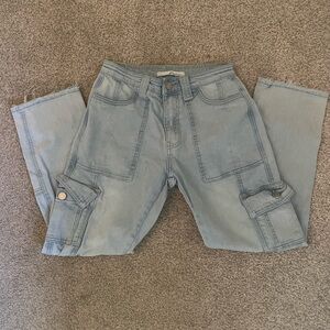 Kancan Light Wash Cargo Jeans – Utility Pockets – Stretch Denim – Size 3 Casual